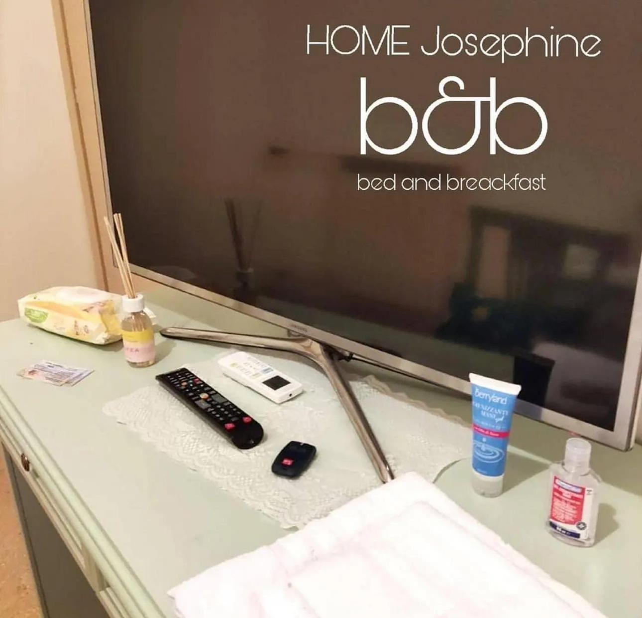 Home Josephine, A Due Passi Dalla Reggia Caserta Zewnętrze zdjęcie