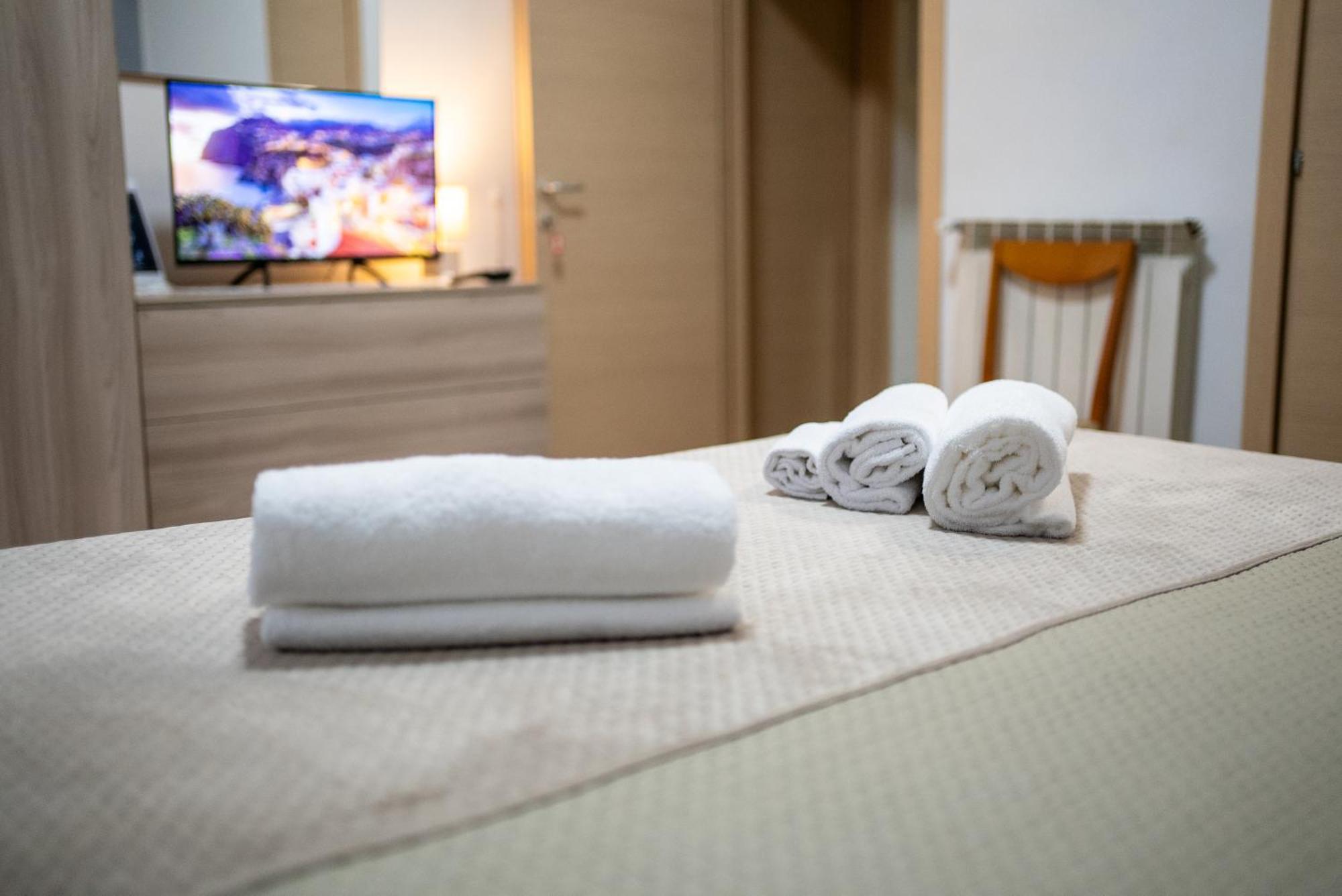 Home Josephine, A Due Passi Dalla Reggia Caserta Zewnętrze zdjęcie